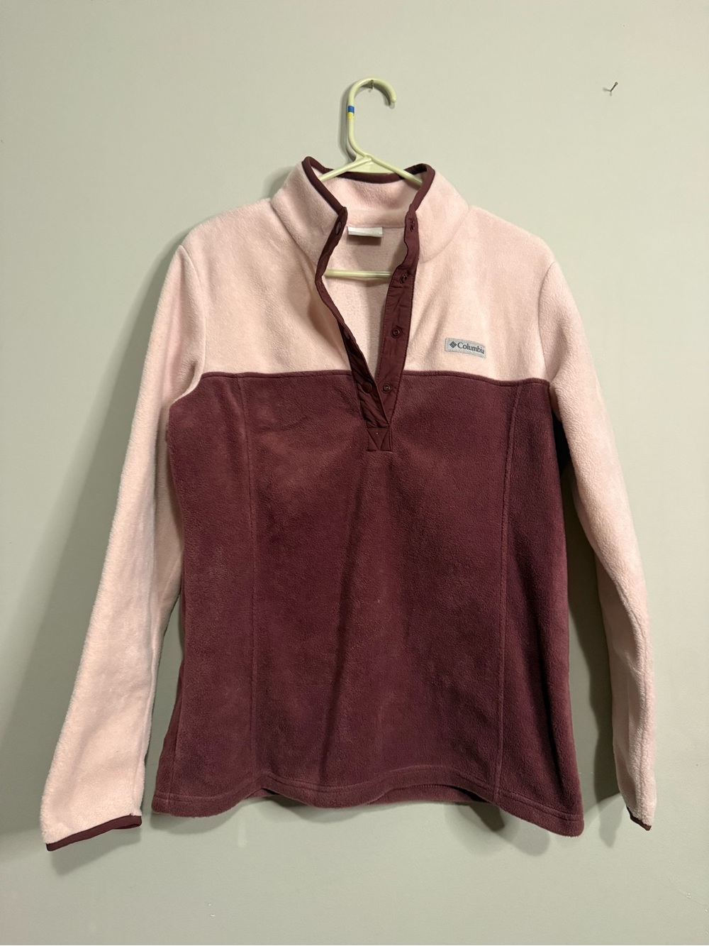 Columbia Women’s Fleece Pink/Burgundy Pullover